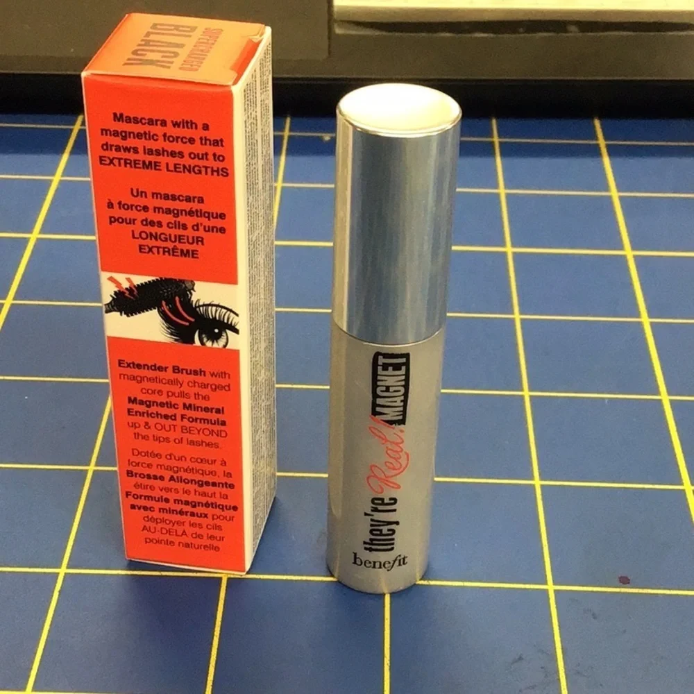 Benefit Cosmetics they’re REAL Magnet 0.1 oz Black